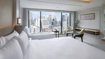Jacuzzi Corner Club Lounge Access