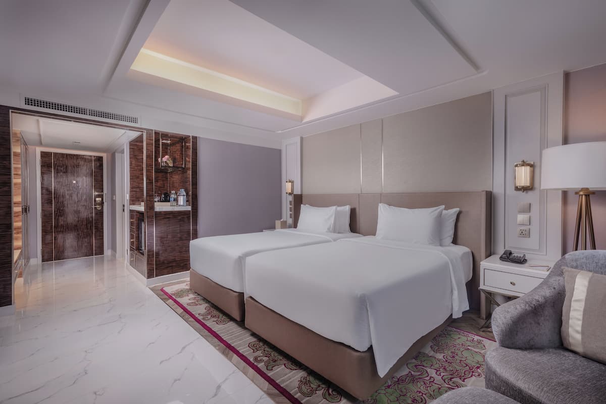 Habitación Premier con 2 camas individuales | Ropa de cama de alta calidad, edredones de plumas, minibar y caja fuerte