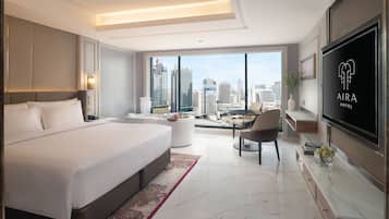 Jacuzzi Corner Club Lounge Access | Ropa de cama de alta calidad, edredón y minibar