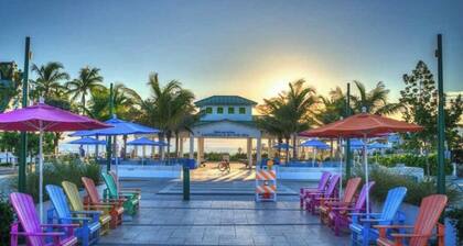 2BR Condo in Gardens by the Sea – 3-Min Walk to Secluded Beach + Heated Pool