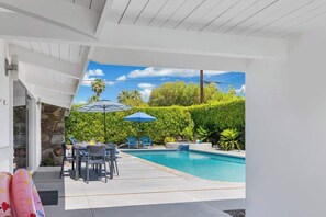 A heated pool - Hip Twin Palms Mid-Century (Palm Springs)