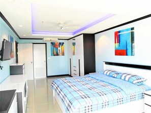 Apartment, 1 Bedroom, Smoking, Balcony | 1 bedroom, WiFi