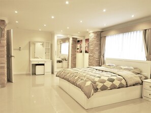 คอนโด, 2 ห้องนอน, ตู้เย็น | 2 ห้องนอน