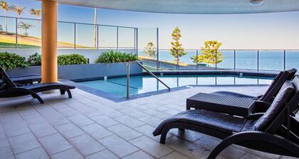 Welcome to Ocean View Apartment in the Oshen complex