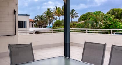 Driftwood on the Beach - Split Level Unit 2