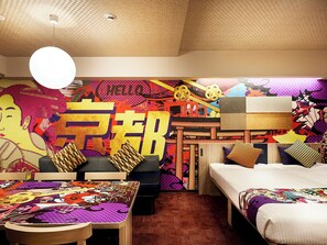 Habitación, para no fumadores (Japanese Concept,) | Edredón, caja de seguridad en la habitación y escritorio 