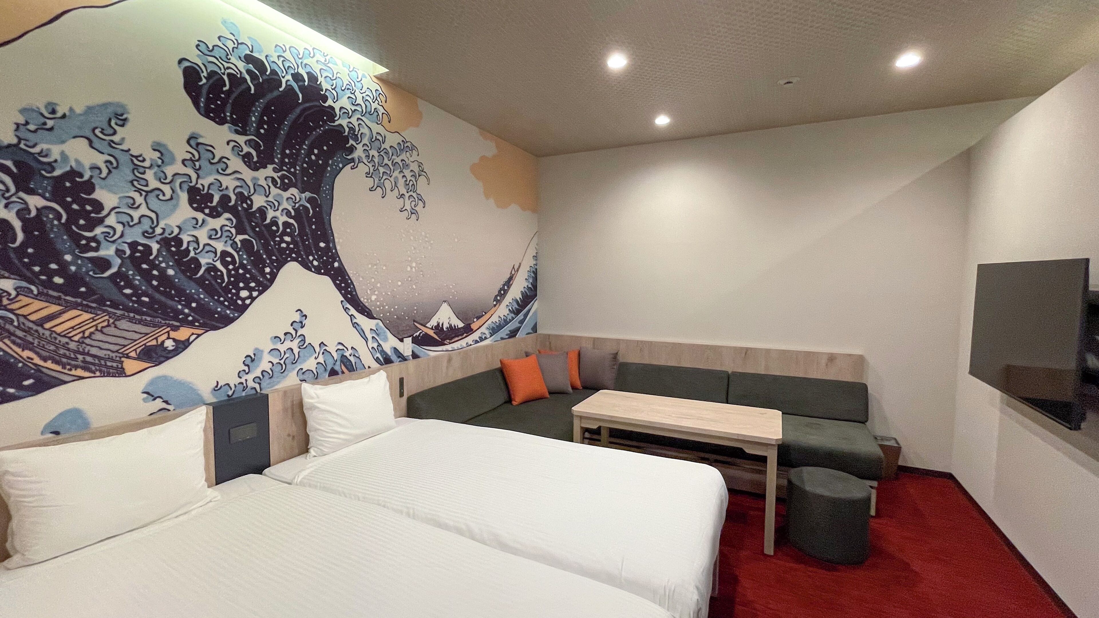 Habitació superior, no fumadors (1-3pax,Family Hokusai, Basement Floor) | Cobrellits, caixa forta a l'habitació i escriptori 