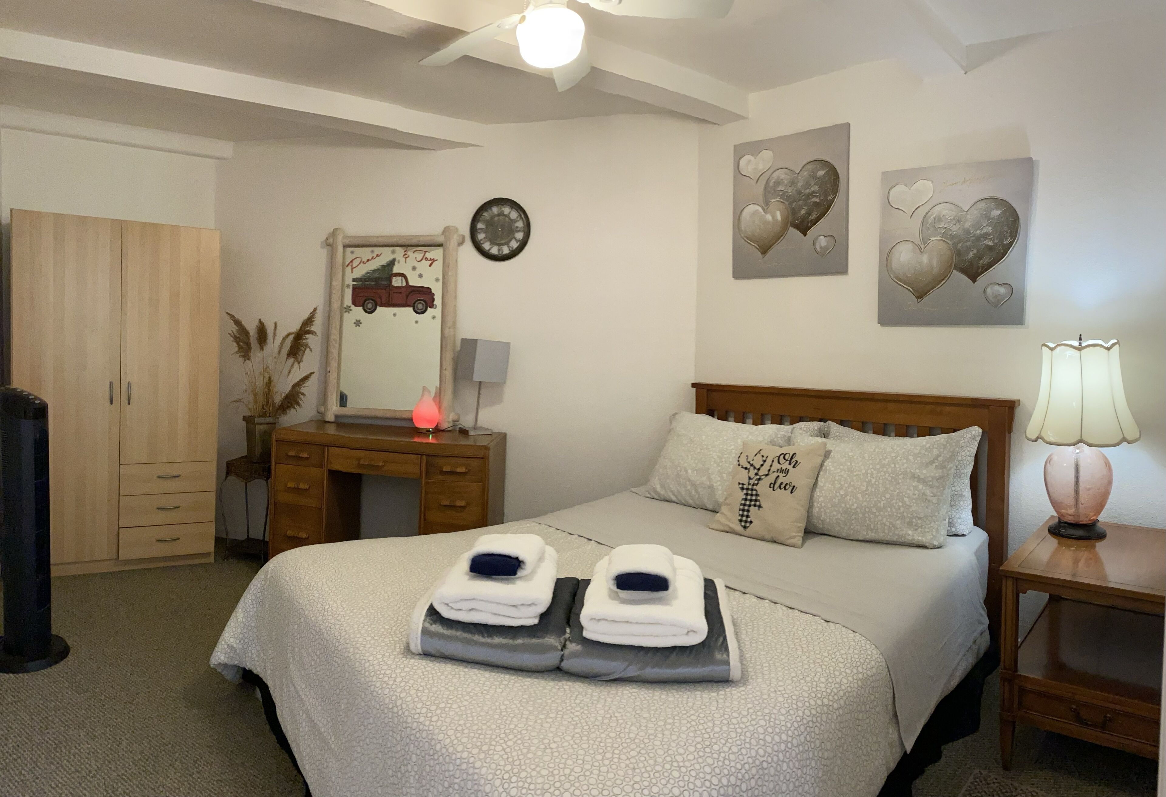 2 chambres, bureau, fer et planche à repasser, Wi-Fi gratuit