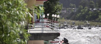 Saif Hotel And Restaurant