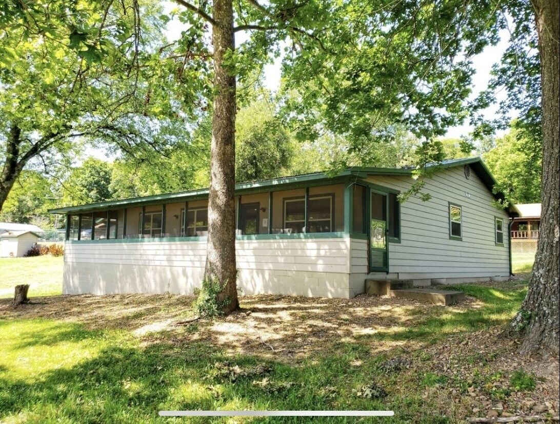 8 Best PetFriendly Cabins Near Lake Missouri Updated 2024