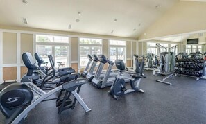Fitness facility - Pet Friendly Clean/Airy Resort Style 3BR Townhouse w/Community Pools, Gym, and Parking (Rehoboth Beach)