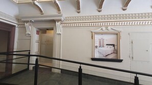 Interior - Real Segovia Apartments (Segovia)