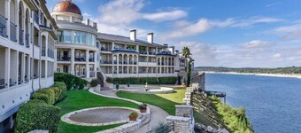 `Lakeside Haven`- Hot Tub, Pool, Lake view!