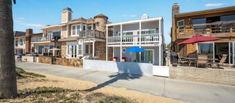 2 Bedroom upper unit at our Oceanfront Home  Newport Beach, California, United States