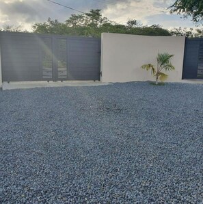 Enceinte de lâhĂ©bergement