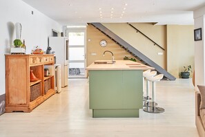 Interior - Villa Spectacular Casa Negra with Sea View, Pool, Garden & Wi-Fi (Torrox Costa)