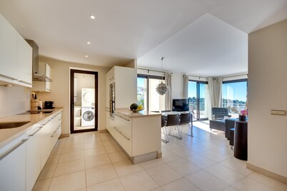 Holiday Home "Marbella Luxury Penthouse" with 3 Pools, Garden & Wi-Fi