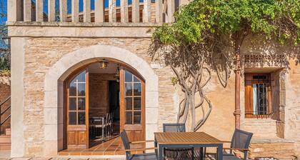 Holiday Apartment Home Es Turo de Mallorca with Pool, Wi-Fi, Terrace & Garden