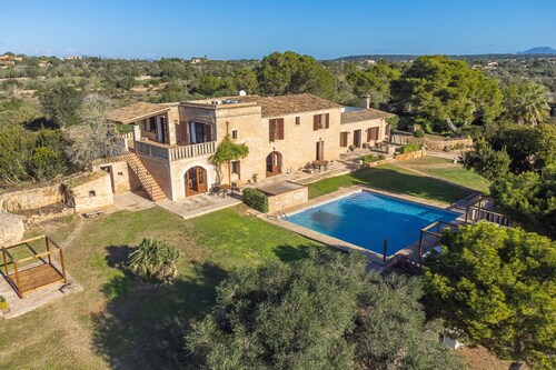 Holiday Apartment "Es turo de Cabrera" with Garden, Pool & A/C