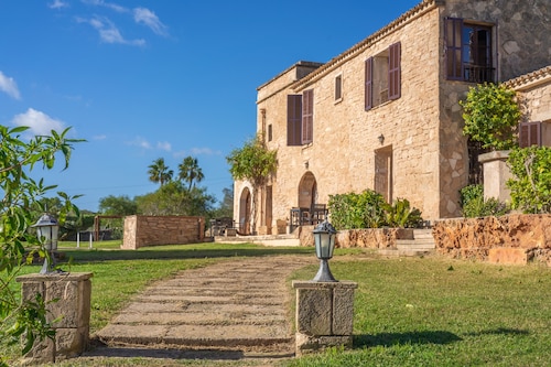 Holiday Apartment "Es turo de Cabrera" with Garden, Pool & A/C