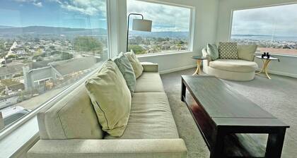 WOW Panoramic VIEWS of Entire Monterey Bay! King Beds, Large Kitchen