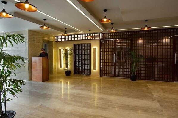 Lobby - Lohmod Hotel (New Delhi)