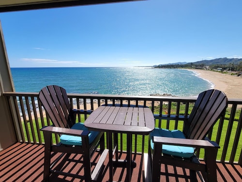 AMAZING OCEANFRONT CONDO 2nd Floor STUNNING VIEWS, NO PARKING/RESORT FEES 1 BDRM