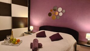 3 soveværelser, skrivebord, strygejern/strygebræt, weekendseng