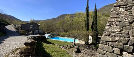 Piscine extérieure, piscine chauffée