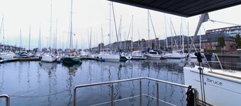 Houseboat Fjord Meeresbrise with roof terrace in Flensburg