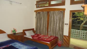 Free WiFi, bed sheets