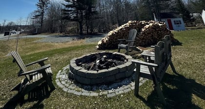 20 Stunning Acadia Lodge w/AC Open Hearth Inn