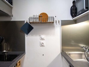 Refrigerador, microondas, horno, lavavajillas