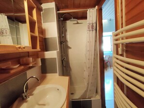 Bathroom - Studio 4 pers near spa and gondolas (Cauterets)