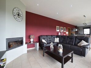 TV, fireplace, DVD player, foosball