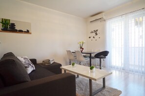 TV - MB Apartment with balcony (Rovinj)