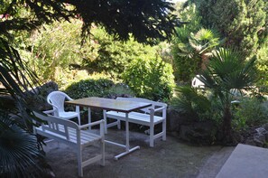 Outdoor dining - Carmelo House with 1 bedroom (Rovinj)