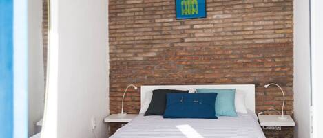 2 makuuhuonetta, Wi-Fi, vuodevaatteet