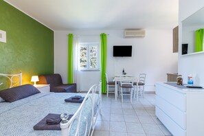 Acesso à internet, roupa de cama