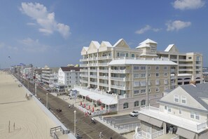 Exterior - Breathtaking Oceanfront Penthouse On The Boardwalk! (Ocean City)