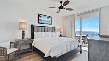 3 slaapkamers, een strijkplank/strijkijzer, gratis wifi, beddengoed