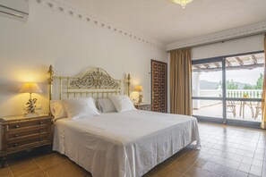 4 bedrooms, free WiFi