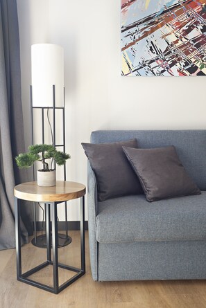 Minibar, skrivebord, lydisolert og wi-fi (inkludert)