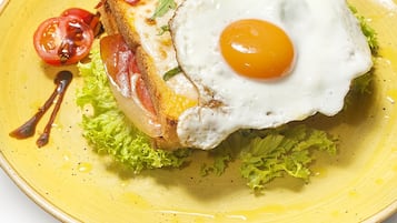 Desayuno buffet incluido todos los días