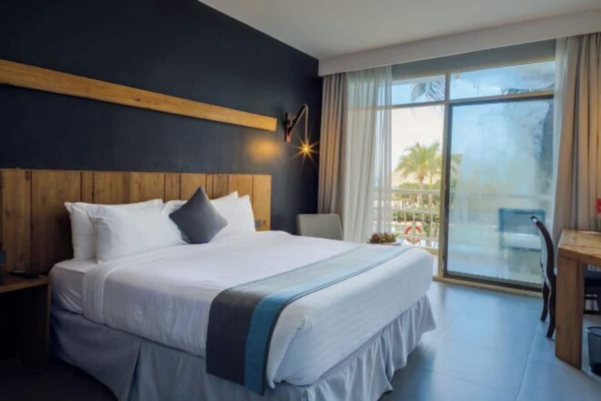 Brankas, tempat tidur bayi gratis, Wi-Fi gratis, dan seprai linen