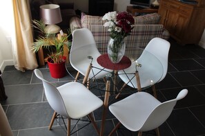 Cottage, 2 chambres | 2 chambres, lit parapluie, draps fournis