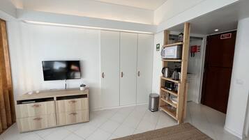 Departamento, 1 habitación, vista al mar | 1 habitación, cunas gratuitas, wifi gratis y ropa de cama