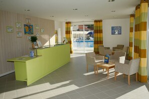 Entrance / Reception