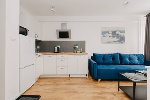 Classic Studio Suite | Living room - ShortStayPoland Panska (Warsaw)