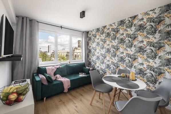 Comfort Apartment | Living room | Flat-screen TV - ShortStayPoland Panska (Warsaw)